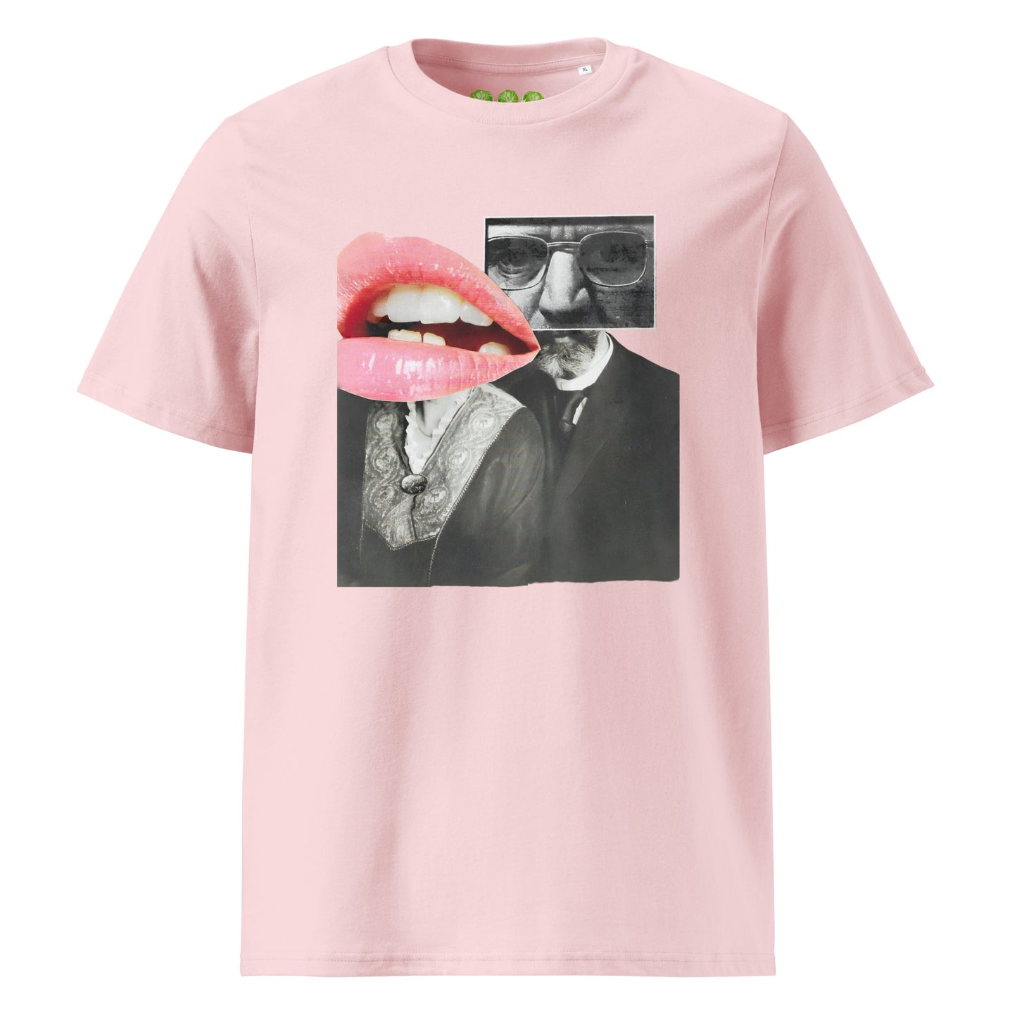 Pink unisex organic t-shirt with the Sunset Kiss collar artwork by artist Ash Long. Drop Nº5 in the collab ArtTeeShow + Ash Long.