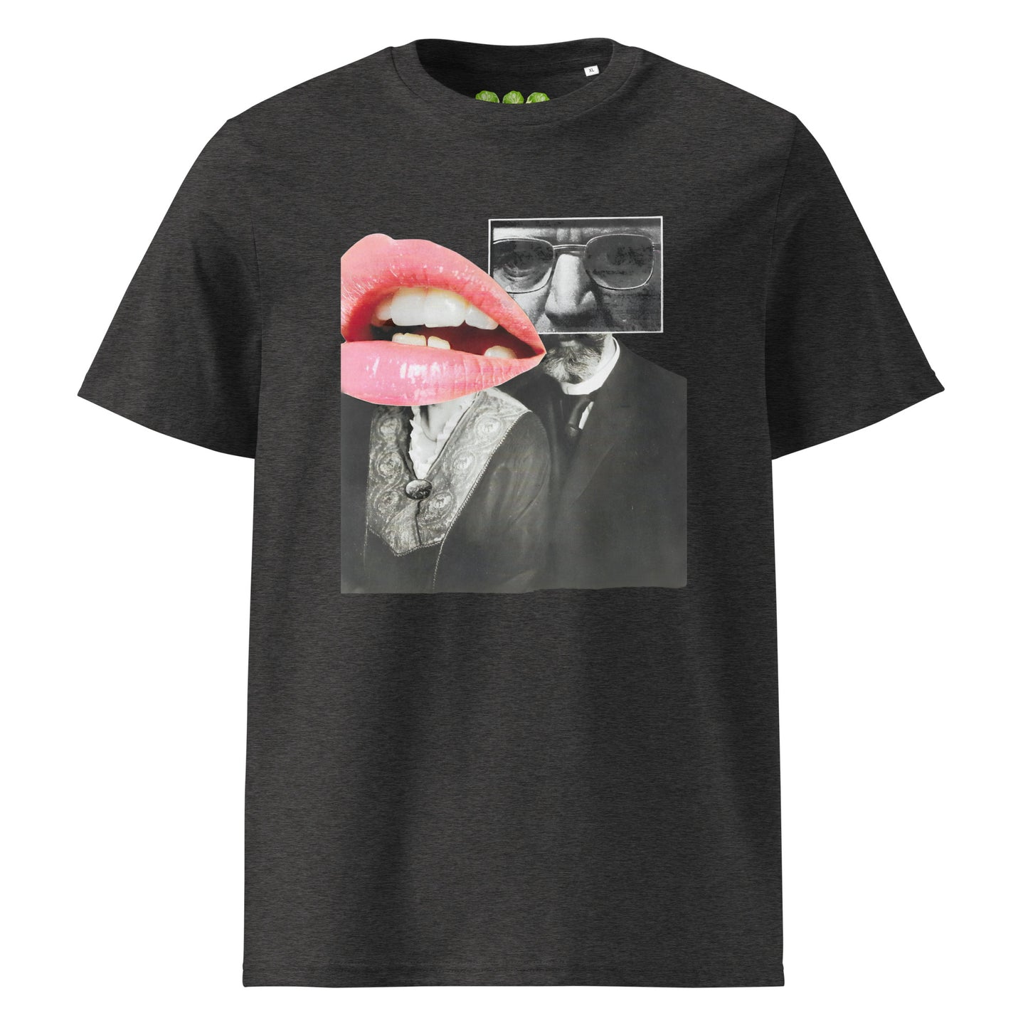 Dark Heather Grey unisex organic t-shirt with the Sunset Kiss collar artwork by artist Ash Long. Drop Nº5 in the collab ArtTeeShow + Ash Long.