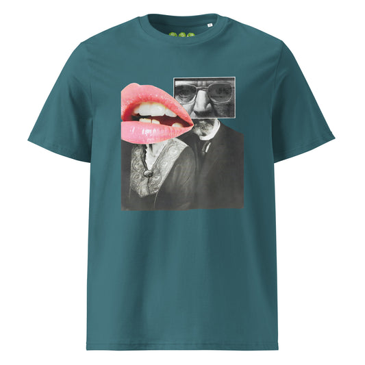 Stargazer Green unisex organic t-shirt with the Sunset Kiss collar artwork by artist Ash Long. Drop Nº5 in the collab ArtTeeShow + Ash Long.